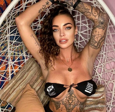 Nacktes geleaktes OnlyFans-Foto von Dorien Rose