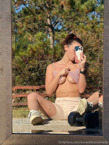 Nacktes geleaktes OnlyFans-Foto von Xxrecklessremedy