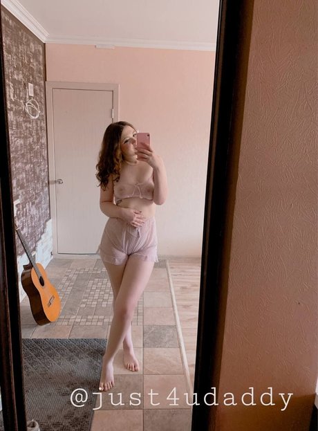 Nacktes geleaktes OnlyFans-Foto von Devo4ka Askorbinka