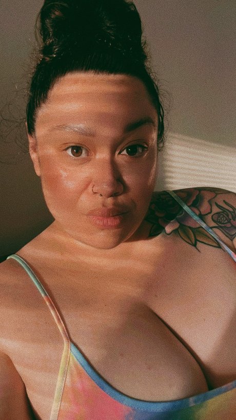 Nacktes geleaktes OnlyFans-Foto von Fat Puthy Lipth