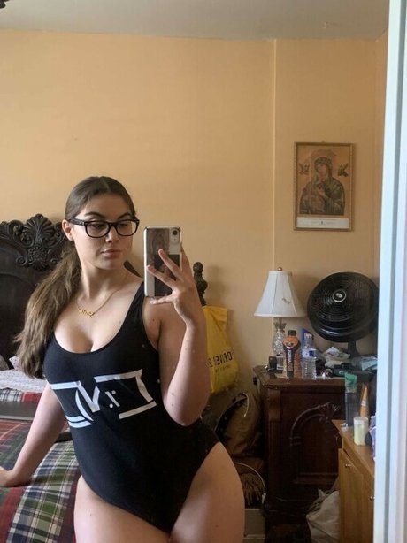 Nacktes geleaktes OnlyFans-Foto von Xo Gisele