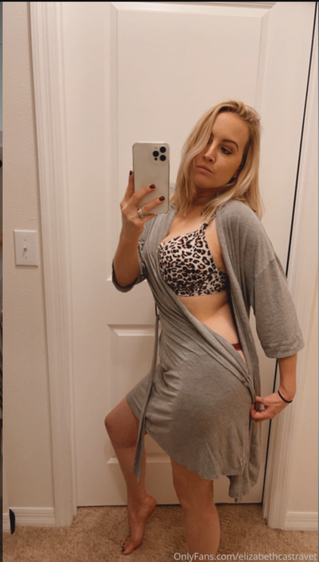Nacktes geleaktes OnlyFans-Foto von Elizabeth Castravet
