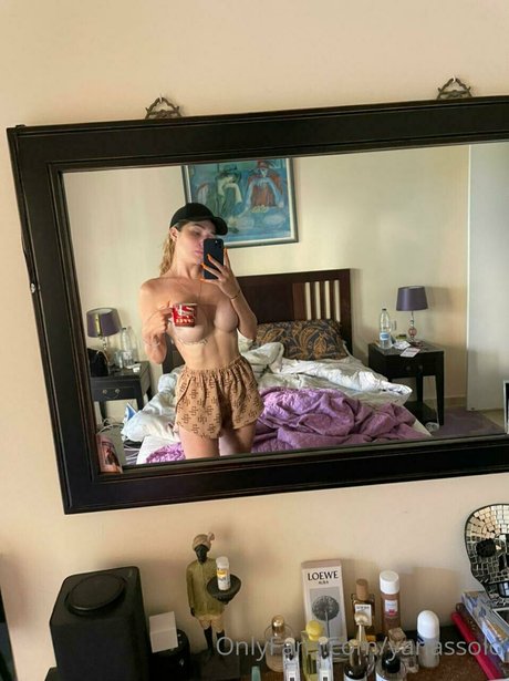 Nacktes geleaktes OnlyFans-Foto von Yana Solo