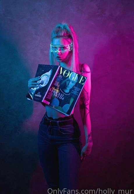 Nacktes geleaktes OnlyFans-Foto von Holly Mur
