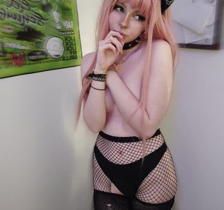 Nacktes geleaktes OnlyFans-Foto von Anyurvil