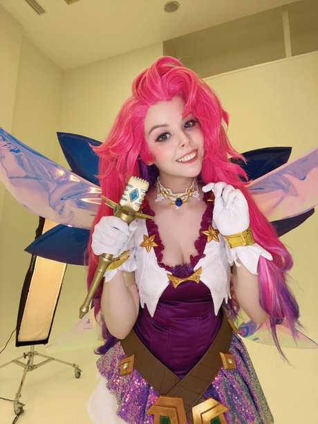 Helly Valentine