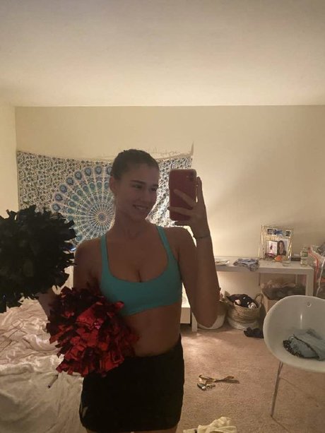 Nacktes geleaktes OnlyFans-Foto von Josephine Clark
