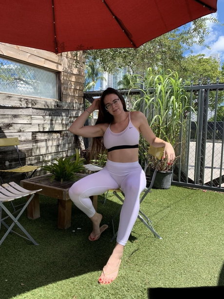 Rae Lynch