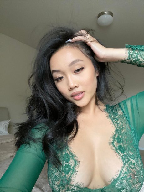 Nacktes geleaktes OnlyFans-Foto von Adorenhi