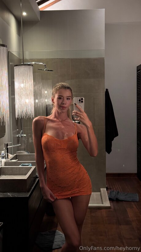 Nacktes geleaktes OnlyFans-Foto von Heyhorny