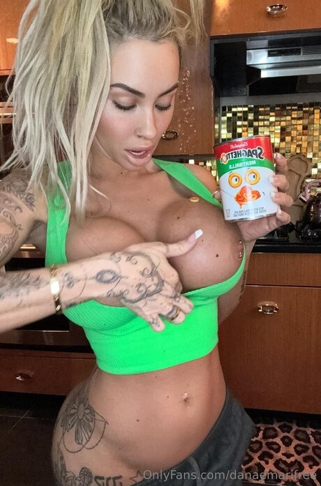 Nacktes geleaktes OnlyFans-Foto von Danaemarifree