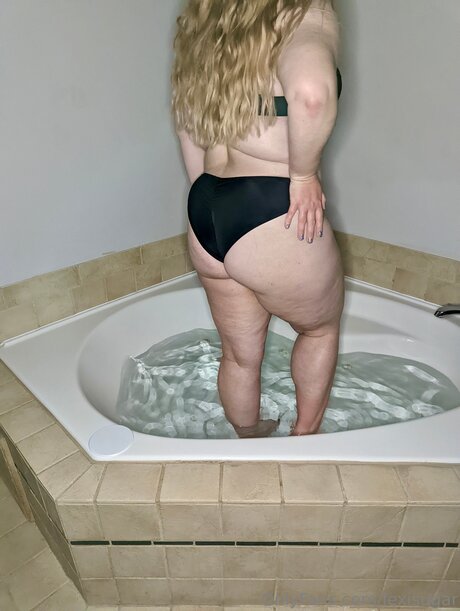 Nacktes geleaktes OnlyFans-Foto von Lexisugar
