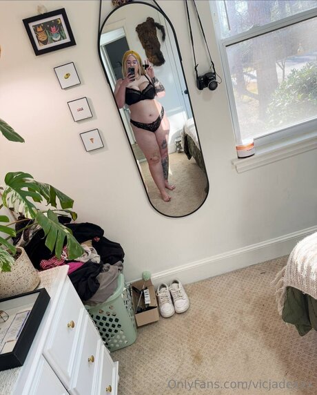 Nacktes geleaktes OnlyFans-Foto von Vicjadexxx