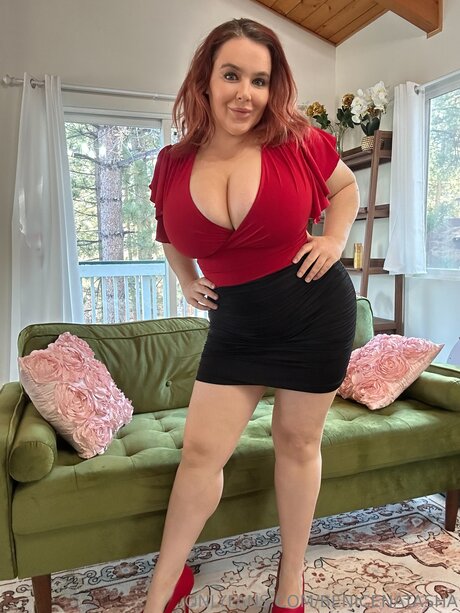 Nacktes geleaktes OnlyFans-Foto von Benicenatasha