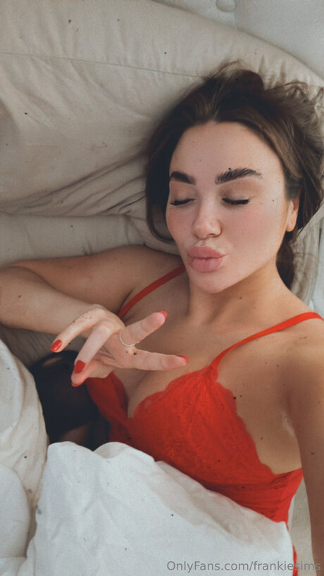 Nacktes geleaktes OnlyFans-Foto von Frankiesims