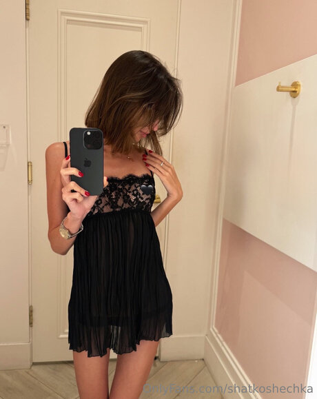 Nacktes geleaktes OnlyFans-Foto von Shatkoshechka