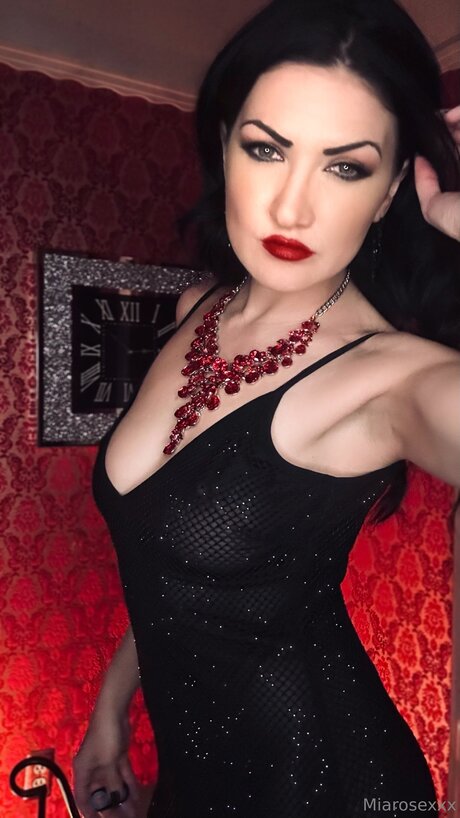 Nacktes geleaktes OnlyFans-Foto von Miarosexxx