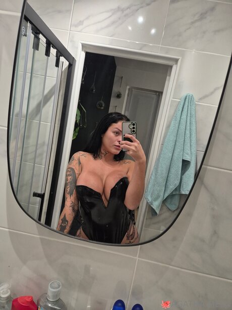 Nacktes geleaktes OnlyFans-Foto von Agathamelotrans