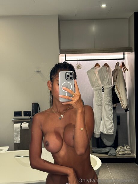 Nacktes geleaktes OnlyFans-Foto von Maeurnsmiles