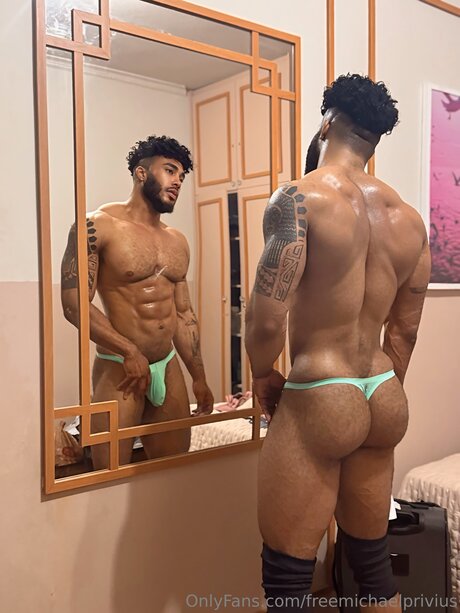Nacktes geleaktes OnlyFans-Foto von Freemichaelprivius