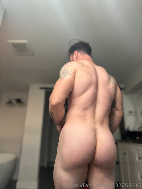 Nacktes geleaktes OnlyFans-Foto von U437263915
