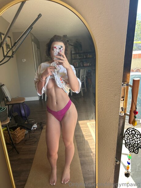 Nacktes geleaktes OnlyFans-Foto von Tinygympawg