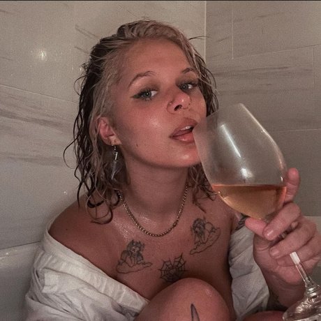 Nacktes geleaktes OnlyFans-Foto von Smartass