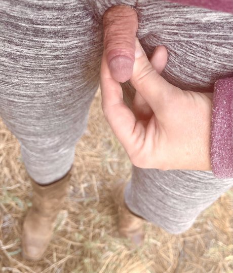 Nacktes geleaktes OnlyFans-Foto von Pandoras Clit