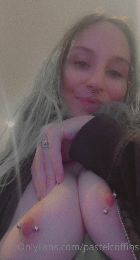 Nacktes geleaktes OnlyFans-Foto von Spookybabe