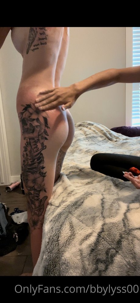 Nacktes geleaktes OnlyFans-Foto von Alyssa Harvey