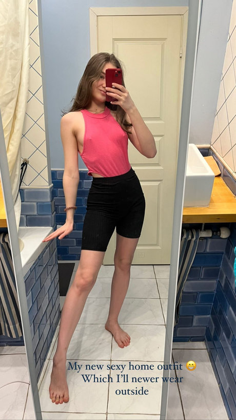 Elfie cutie