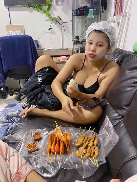 Nacktes geleaktes OnlyFans-Foto von Donut Nami
