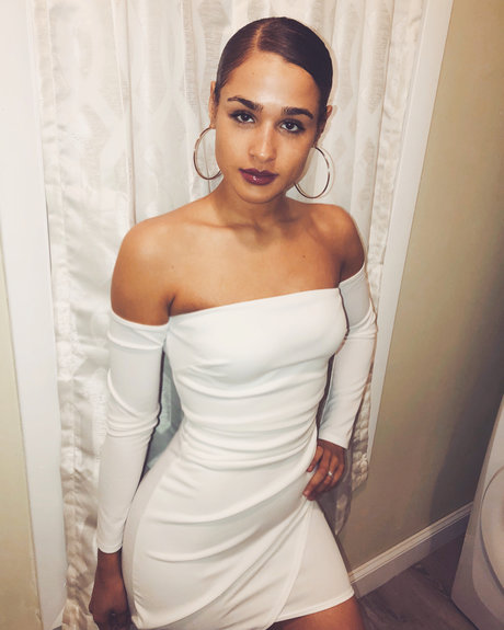 Nacktes geleaktes OnlyFans-Foto von Janae Girard