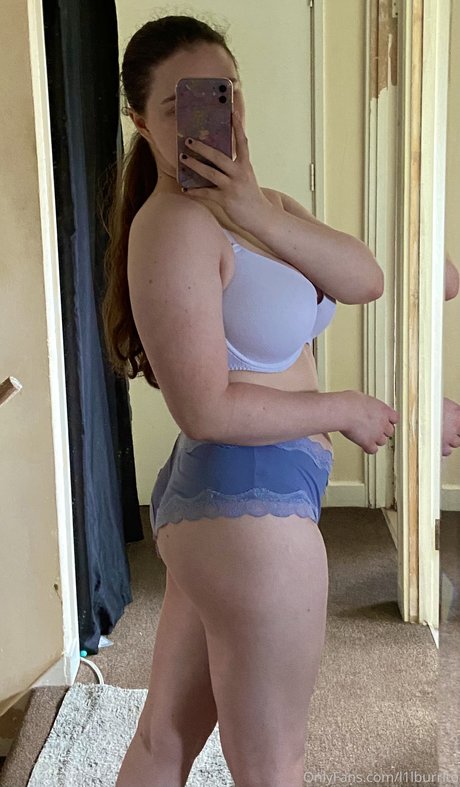 Nacktes geleaktes OnlyFans-Foto von Xsarahlbx