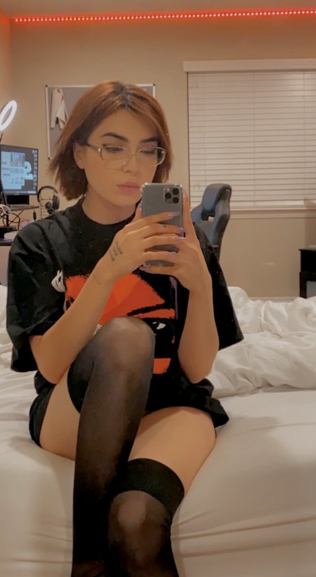 Nacktes geleaktes OnlyFans-Foto von Coughs