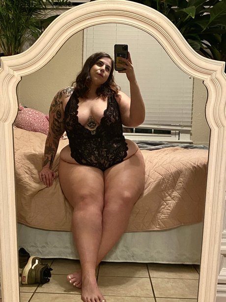 Nacktes geleaktes OnlyFans-Foto von Nik