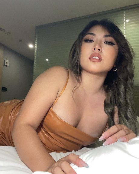 Nacktes geleaktes OnlyFans-Foto von Shallynebbgrl
