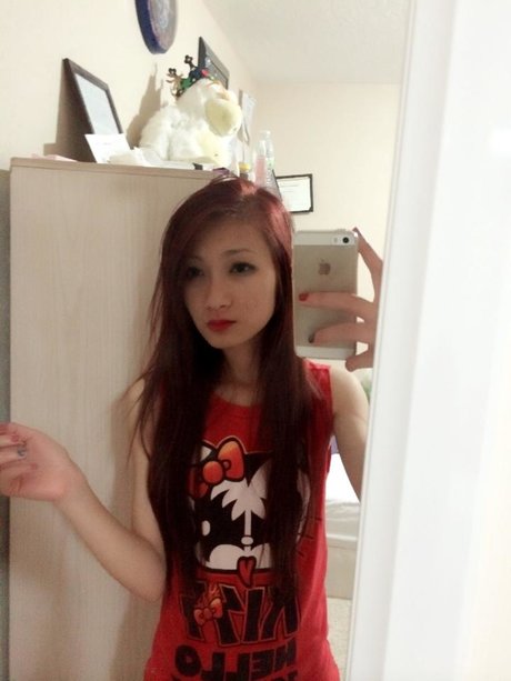 Nacktes geleaktes OnlyFans-Foto von Nancy Tran