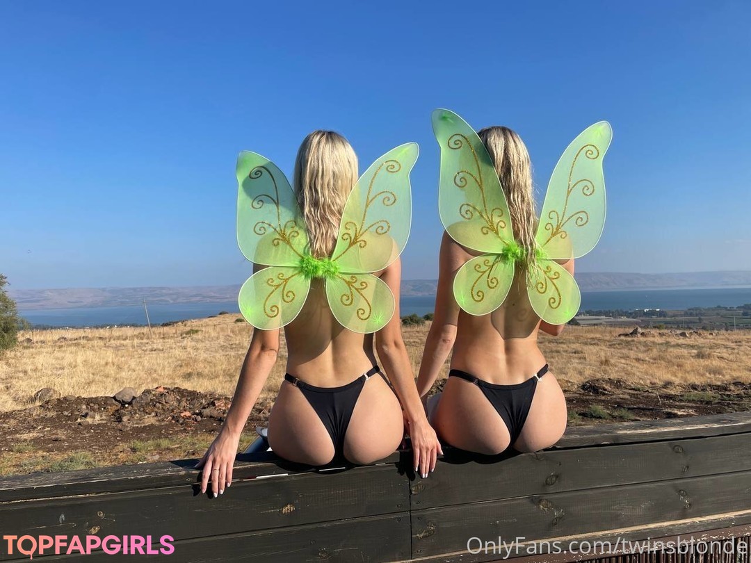 Nacktes geleaktes OnlyFans-Foto von Onlytwinz #20