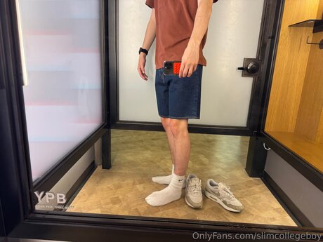 Slimcollegeboy