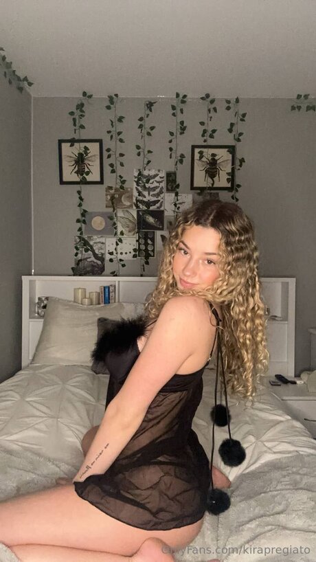 Nacktes geleaktes OnlyFans-Foto von Kirapregiato