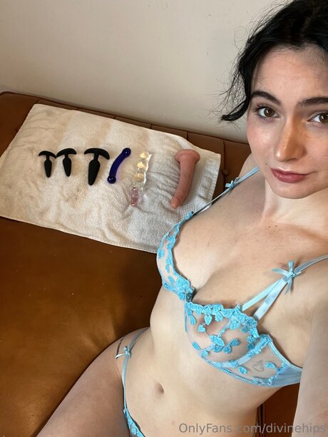 Divinehips