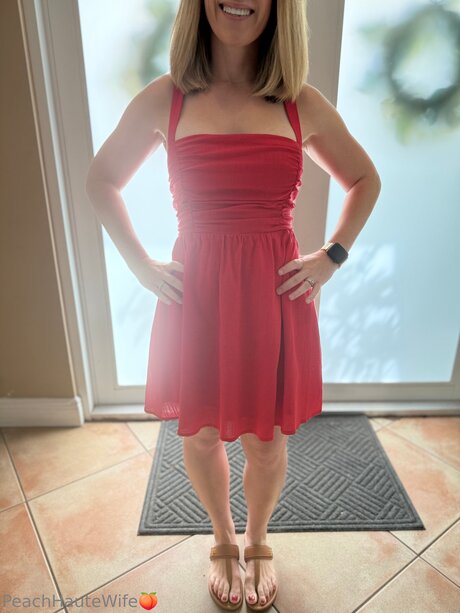 Peachhautewife