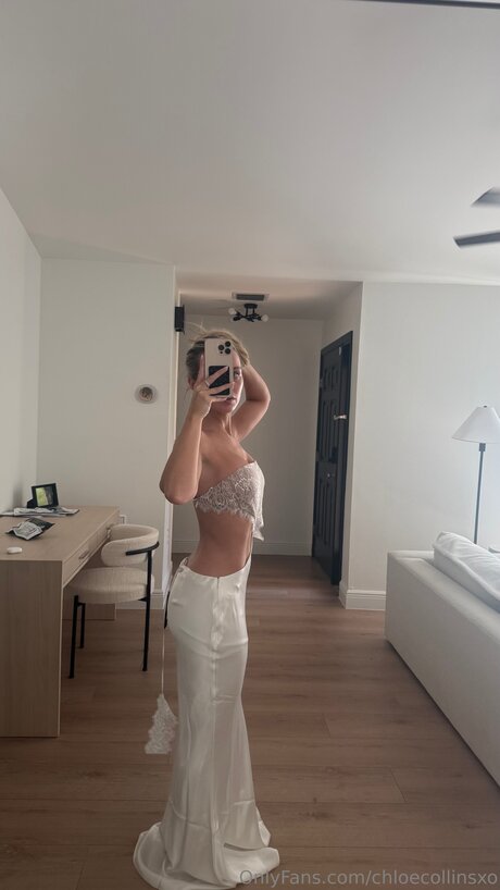 Nacktes geleaktes OnlyFans-Foto von Chloecollinsxo
