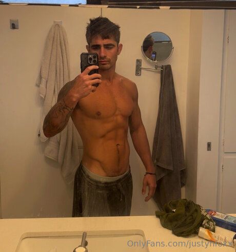 Nacktes geleaktes OnlyFans-Foto von Justynfoxx