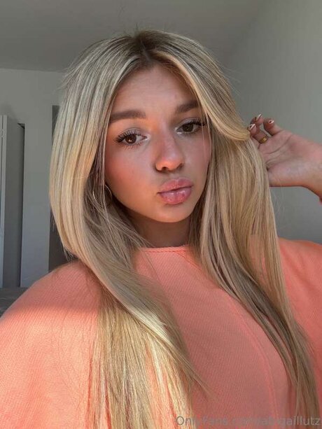 Nacktes geleaktes OnlyFans-Foto von Abigaillutz