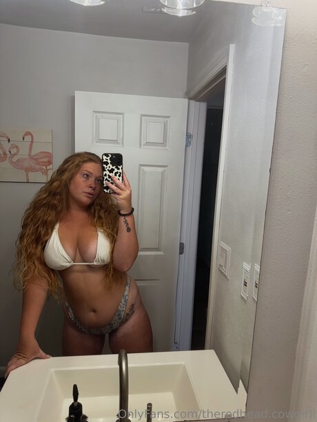 Nacktes geleaktes OnlyFans-Foto von Theredhead Cowgirll