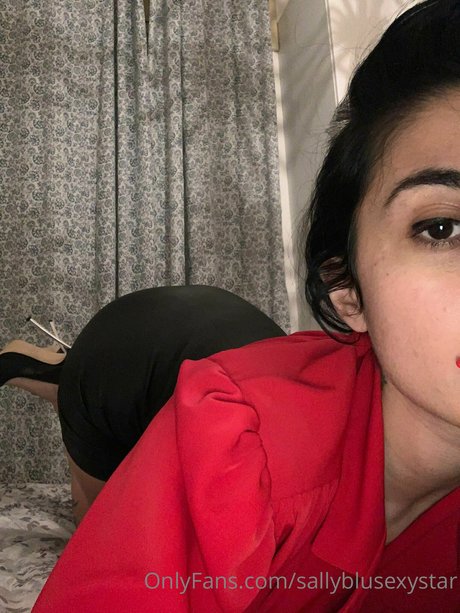 Nacktes geleaktes OnlyFans-Foto von Sally Blu