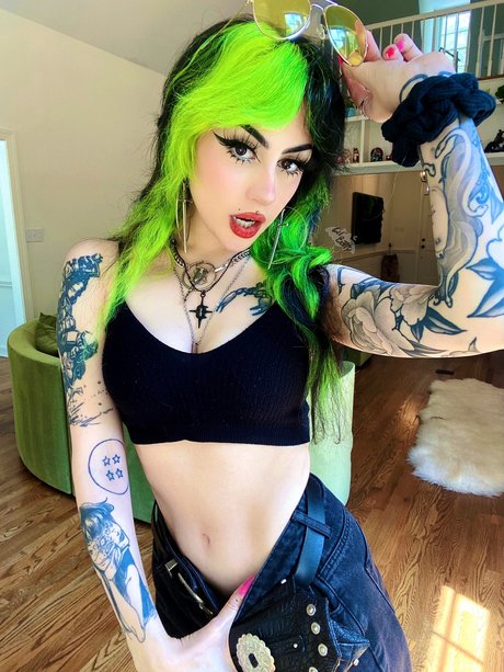 Nacktes geleaktes OnlyFans-Foto von Batz