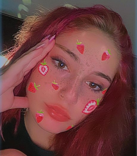 Nacktes geleaktes OnlyFans-Foto von Gothicbratgf